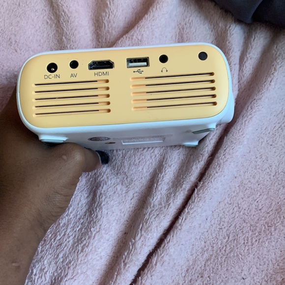 mini projector. - Picture 5 of 8